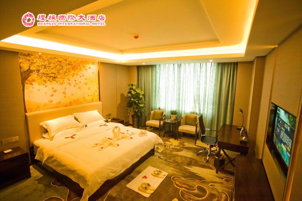 Huangzu International Hotel Huaihua Esterno foto